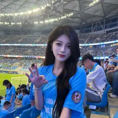 李铭